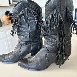 Laredo Women's size 8 Med Black Fringe Boots